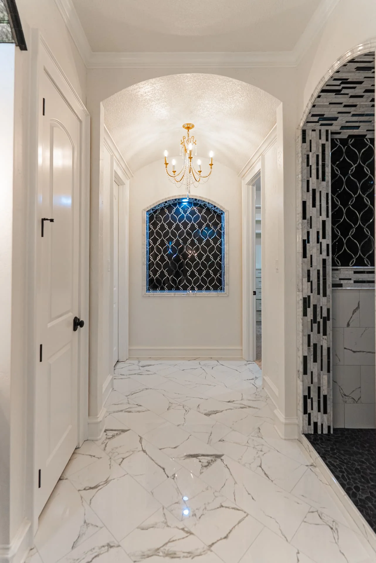 Bathroom passage beside the walk-in shower at The Flores Estate